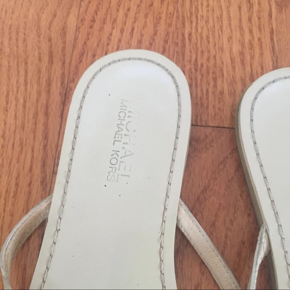 Mickeal Kors White Slandals Size:38, - Picture 2 of 4